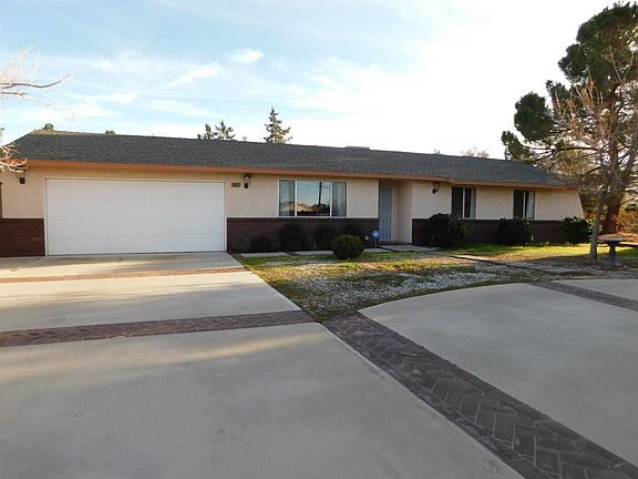 2nd image of 10417 Cottonwood Ave