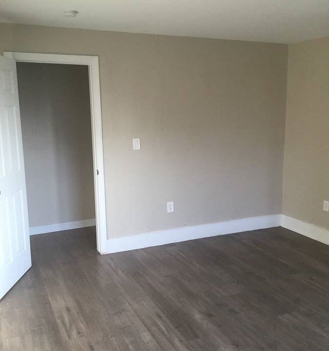 1st image of 486 Howard Ave #2