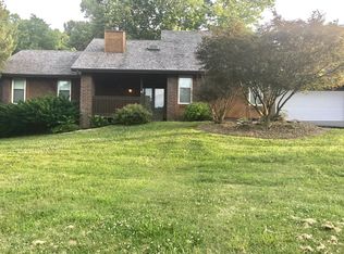 18810 Old Jamestown Rd, Florissant, MO 63034