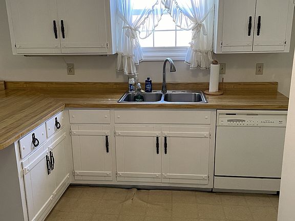5th image of 1233 Woodvale Dr