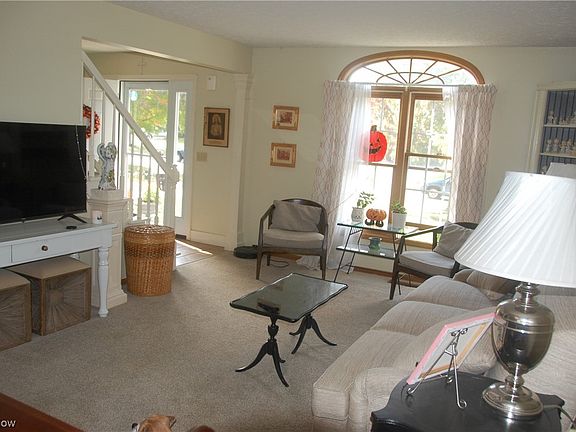 3rd image of 19604 Stoughton Dr