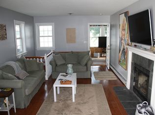 3774 Midway Beach Rd, Muscatine, IA 52761