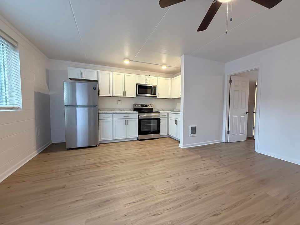 Living Room/Kitchen