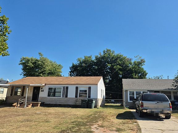 2nd image of 1804 Elm Dr