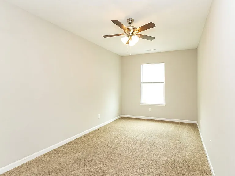 2106 Duncan Ave #104 — Photo 16