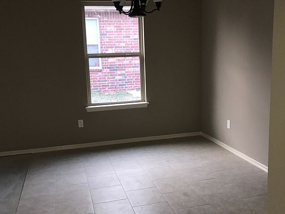 4th image of 1324 W Dupont St #1324