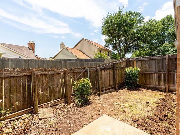 4th image of 3100 Boxwood Ln