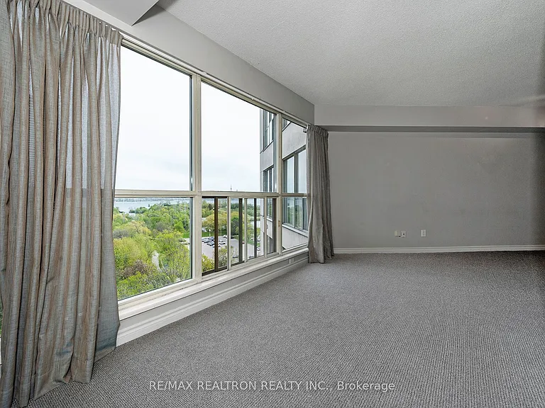 2261 Lake Shore Blvd W #1012 — Photo 15