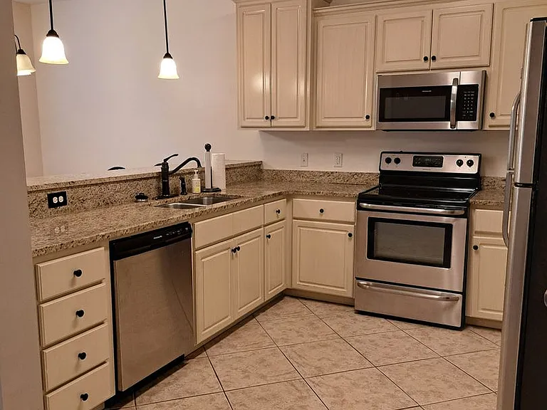 1734 Annabellas Dr — Photo 2