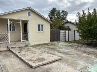 315 E Ferguson Ave, Visalia, CA 93291