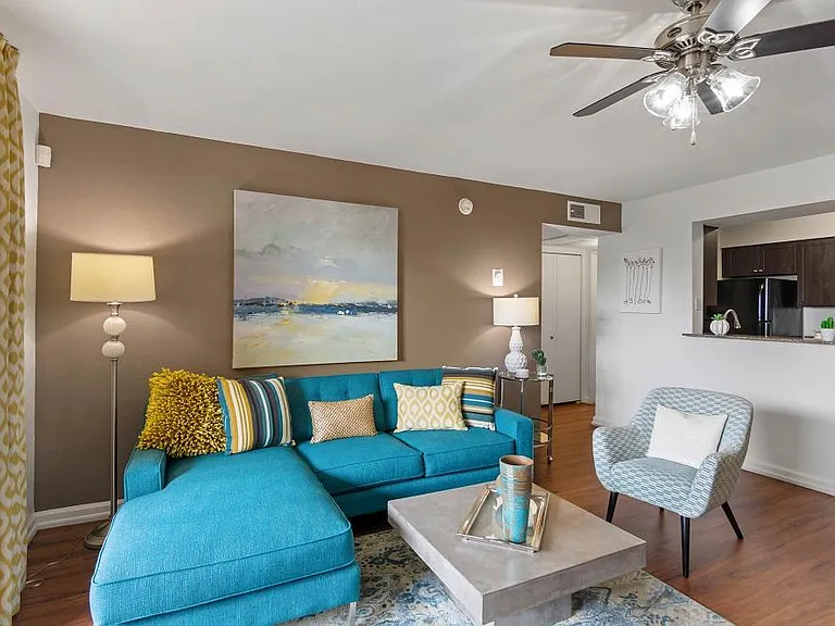 Cabrillo Apartments — Photo 6