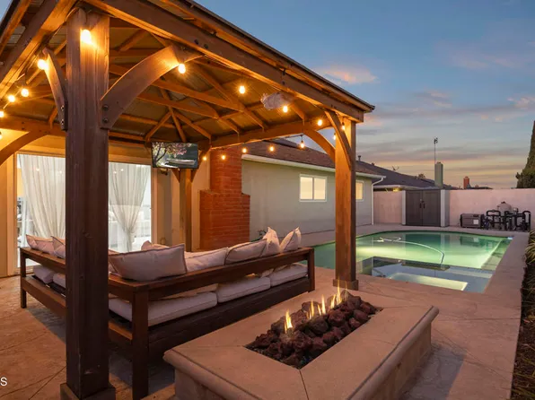 8212 Hollister St, Ventura, CA 93004