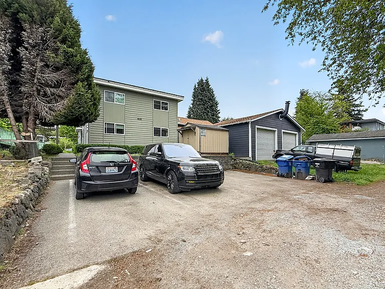 9015 9th Ave SW #1 — Photo 15