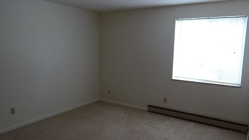 3rd image of 995 N Market St APT 203