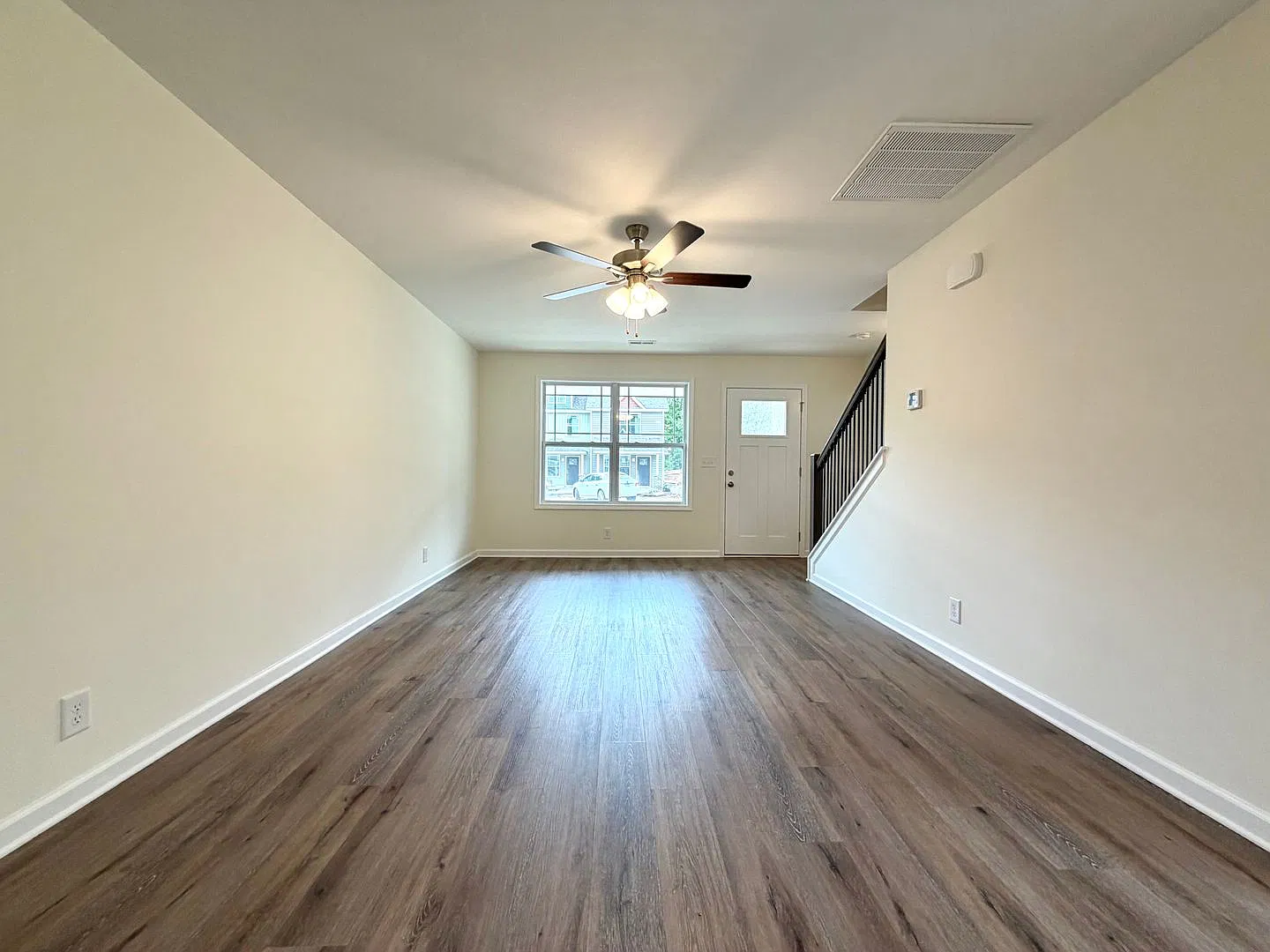 Serene Townhomes - 908 Peaceful Place — Photo 4