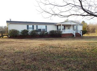 529 Halls Bridge Rd, Campobello, SC 29322