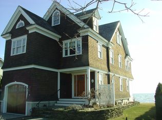 43 Middle Beach Rd, Madison, CT 06443