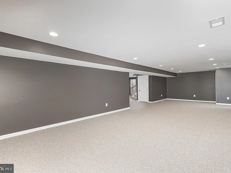 2114 Jellico Ct — Photo 33