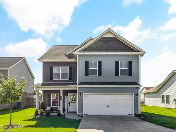 102 Emma Grace Ln, New Market, AL 35761