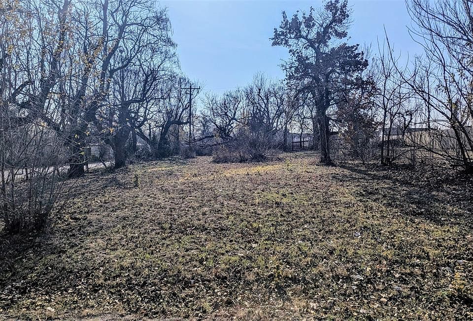 2nd image of NE Adair & 39th St Lot 13 & 14