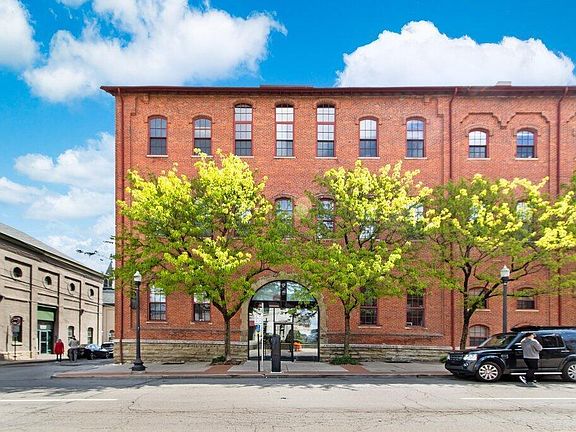 3rd image of 544 S Front St APT 206