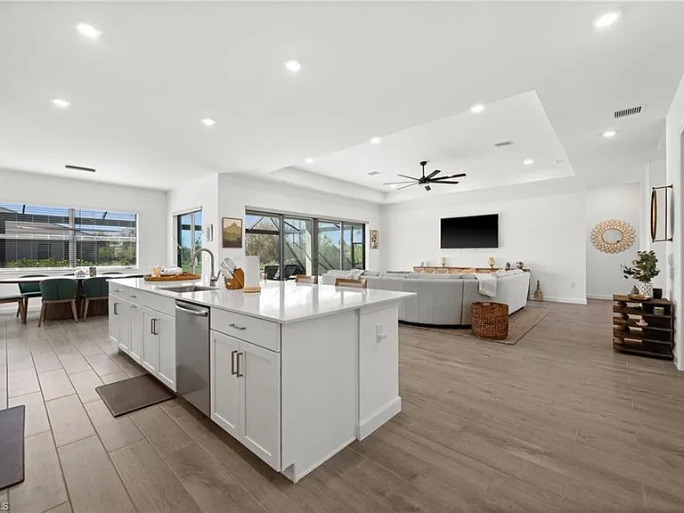 10798 Timber Creek Dr — Photo 10
