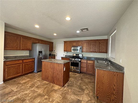 5th image of 10749 Chickasaw Bend Ct