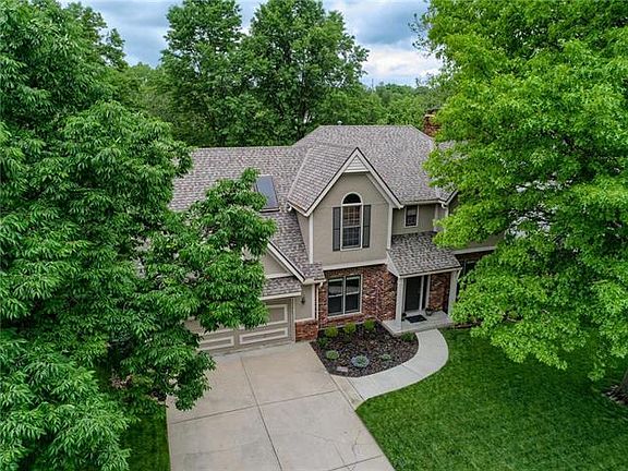 5th image of 1208 Wellington Way