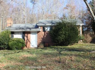 156 Salem Dr, Mount Airy, NC 27030