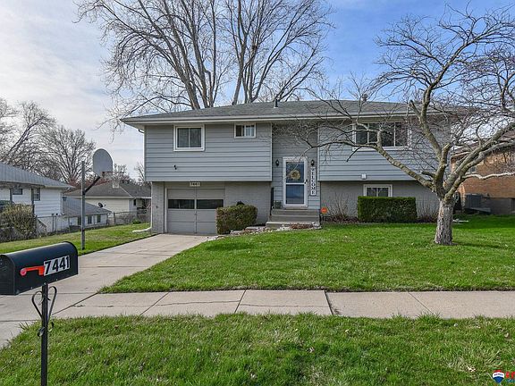 2nd image of 7441 Aylesworth Ave