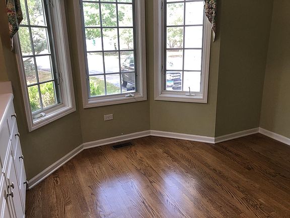 5th image of 1265 Queen Ann Ln
