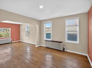 722 E 3rd St #2, Duluth, MN 55805