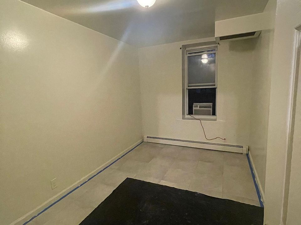 2nd image of 4128 Bronxwood Ave APT 1