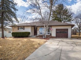 998 Dix St, Columbus, WI 53925