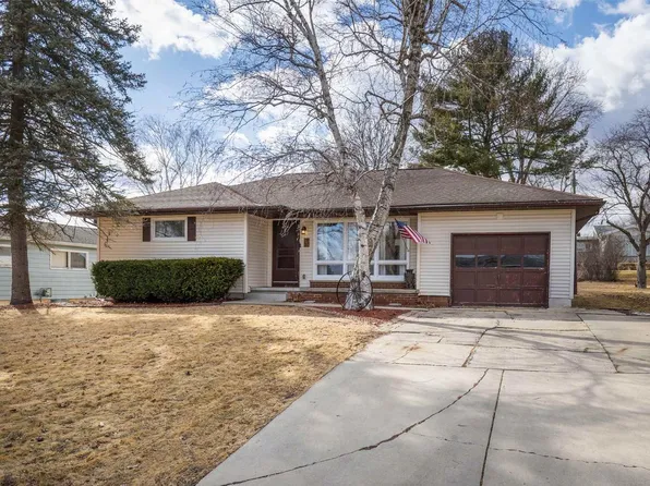 998 Dix Street, Columbus, WI 53925
