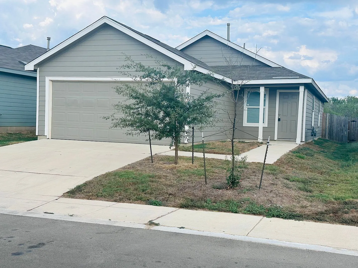 Charming 3-Bedroom Home in Ruby Crossing — Photo 2