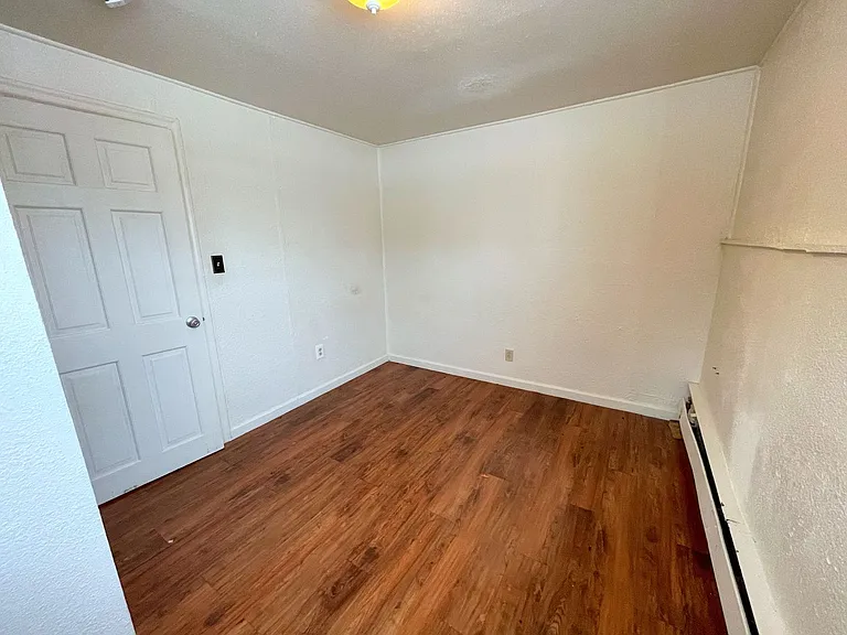 1335 Hyder St — Photo 41