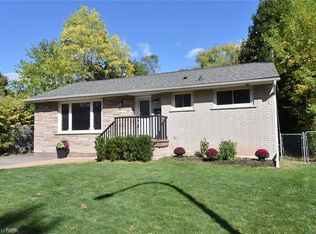 405 Erindale Dr, Burlington, ON L7L 4T3