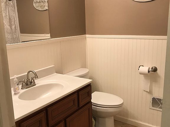 5th image of 270 Riverview Dr