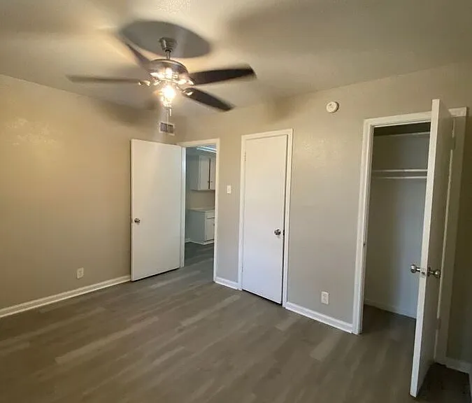 1729 Cox St — Photo 521