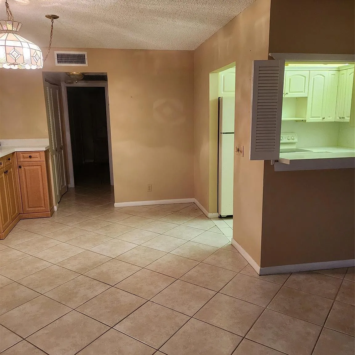 1 bed, 1.5 bath, 703 sqft, $1,750 — Photo 3