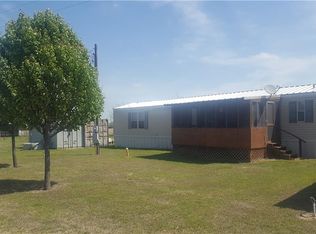 827 County Road 136, Callisburg, TX 76240