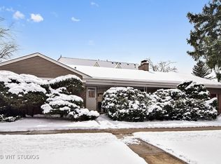 320 E Oak Ave, Wheaton, IL 60187