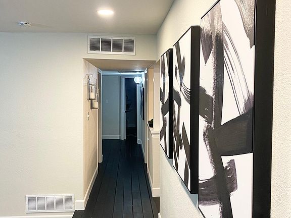 3rd image of 1582 E Sierra Ave
