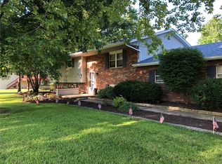 110 Olde Farm Rd, Troy, IL 62294