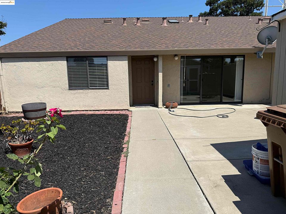 1st image of 916 Villa Ter
