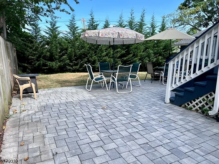 210 Ross Pl #2 — Photo 5