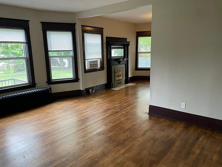 277 Aurora Ave #1 — Photo 5