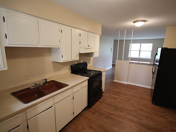 4th image of 4519 Rogers Rd