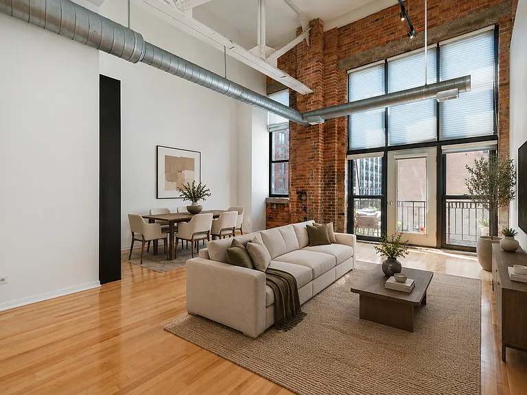 203 S Sangamon St #303 — Photo 5